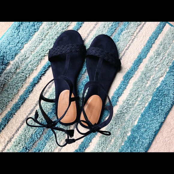 Summer Flats - Picture 2 of 3